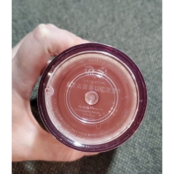 Starbucks Pink Grande 16 oz Cold Cup Tumbler Pleated Lines No Straw - Picture 5 of 5